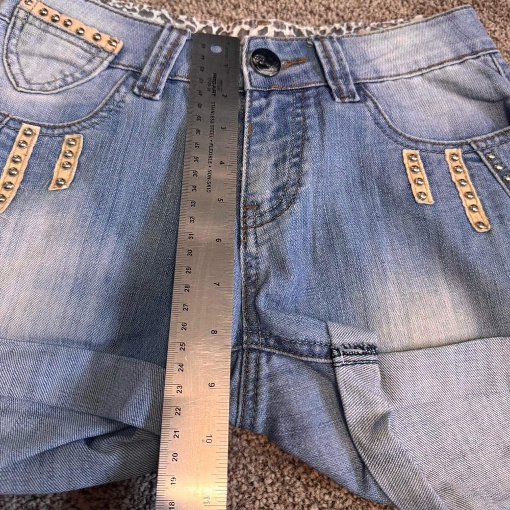 Blue/Beige Detail Y2K Denim Shorts - Picture 6 of 7